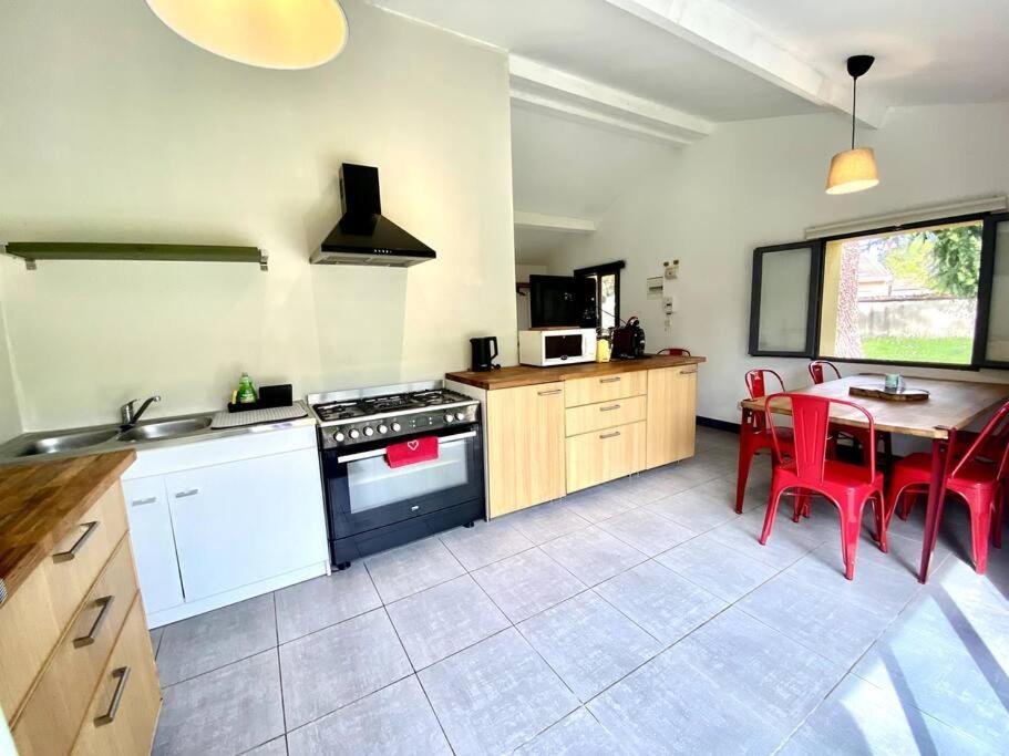 La Lande - Petite Maison Avec Jardin Vendat Extérieur photo