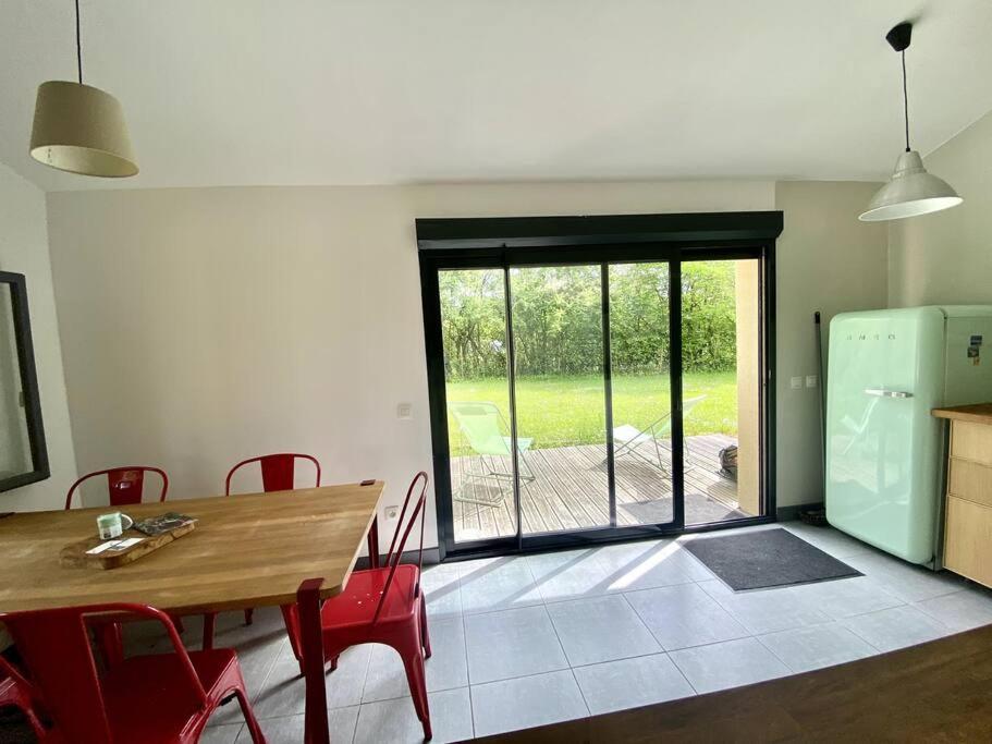 La Lande - Petite Maison Avec Jardin Vendat Extérieur photo